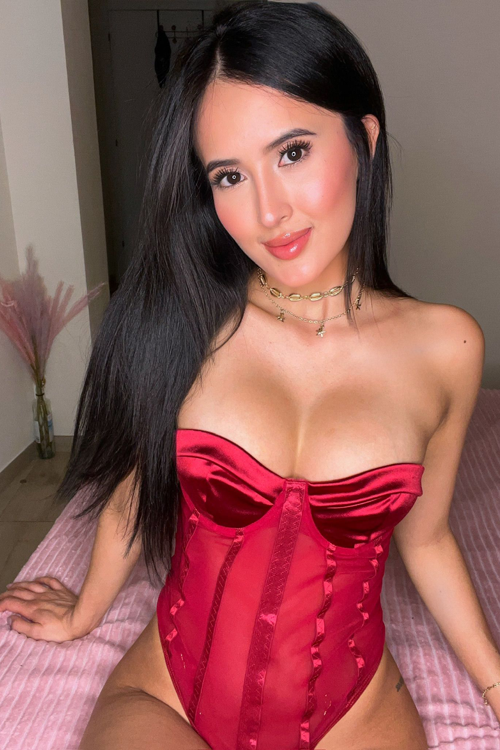 Ibiza Tops - Escorts - VANESSA